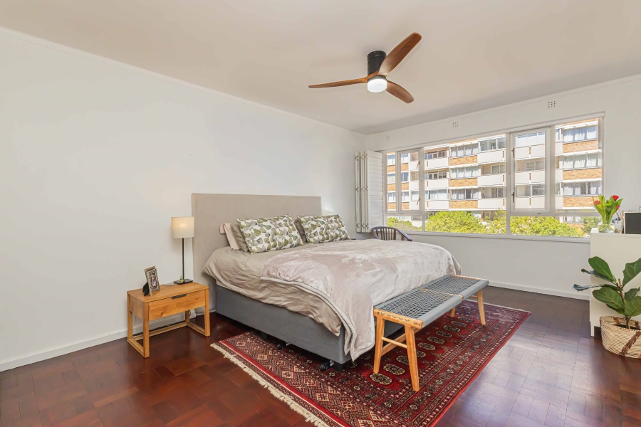 2 Bedroom Property for Sale in Sea Point Western Cape